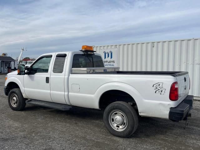 Image of Ford F-250 equipment image 1