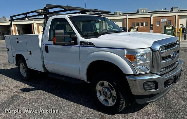 Image of Ford F-250 equipment image 2