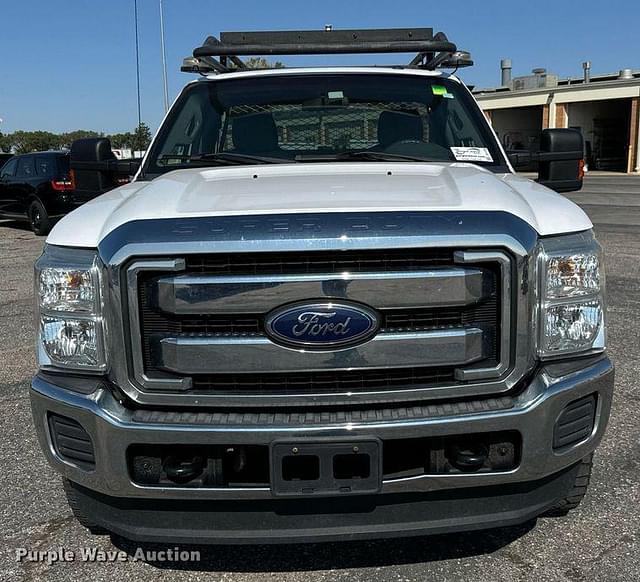 Image of Ford F-250 equipment image 1