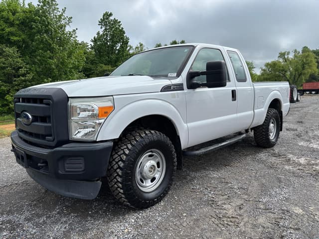 Image of Ford F-250 equipment image 2