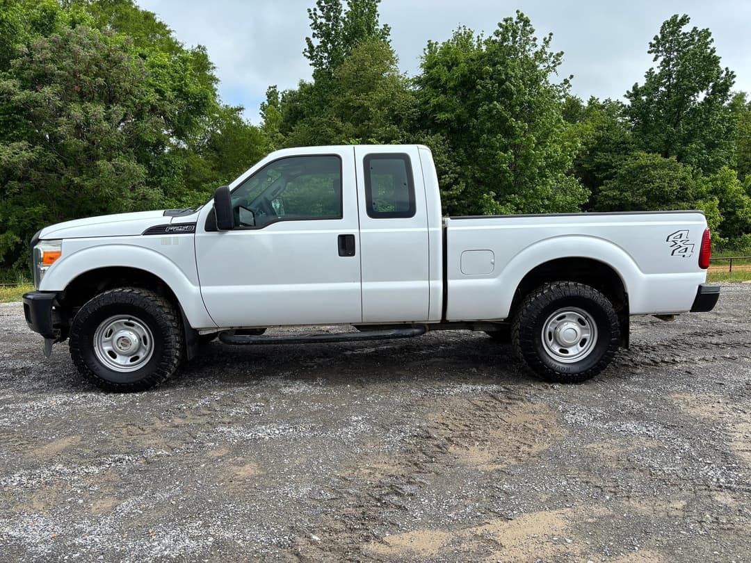 Image of Ford F-250 Primary image