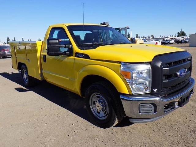 Image of Ford F-250 equipment image 1