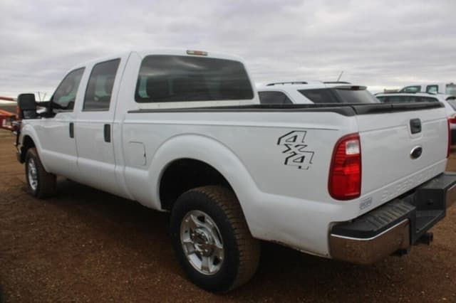Image of Ford F-250 equipment image 2
