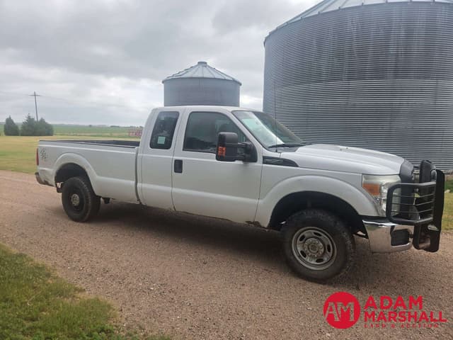 Image of Ford F-250 equipment image 1