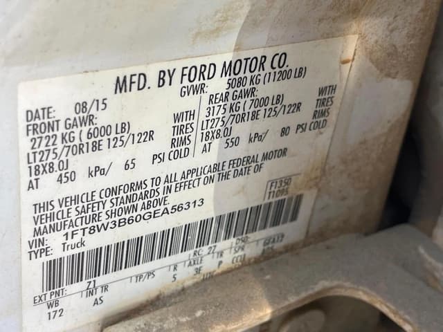 Image of Ford F-350 equipment image 2