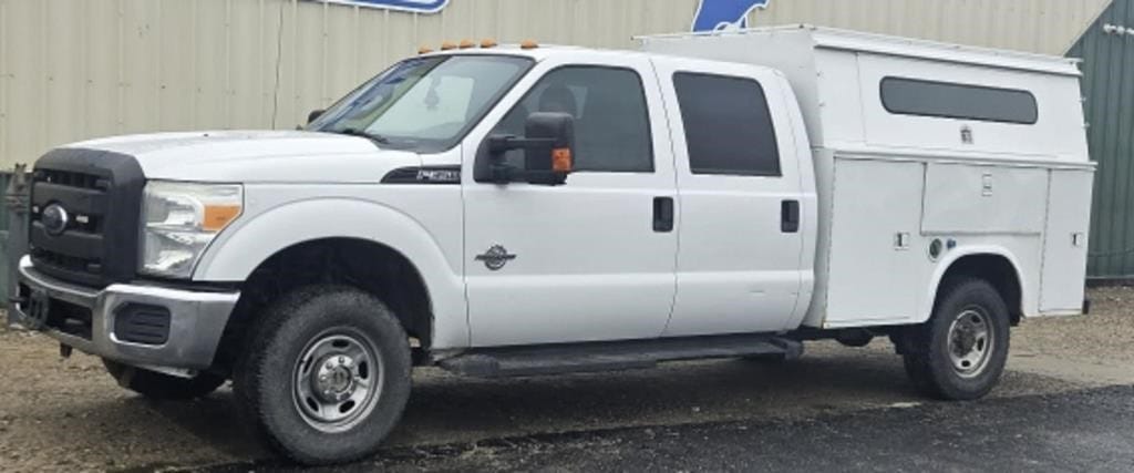 2016 Ford F-350 Equipment Image0