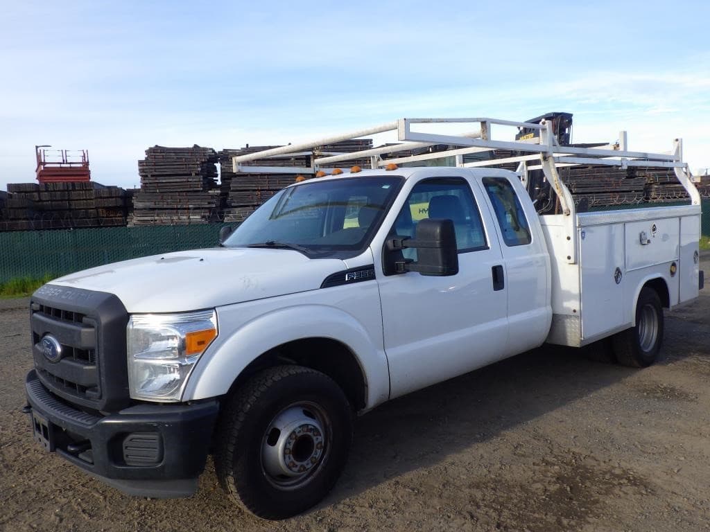 Image of Ford F-350 Primary image