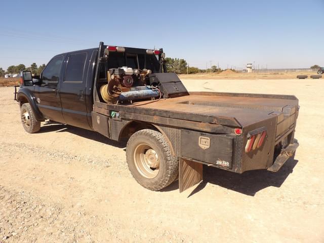 Image of Ford F-350 equipment image 2