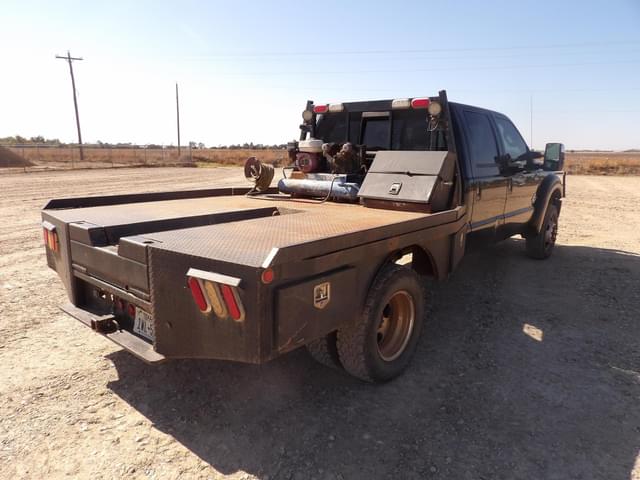 Image of Ford F-350 equipment image 4