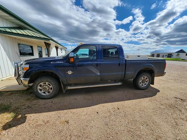 Image of Ford F-350 equipment image 1