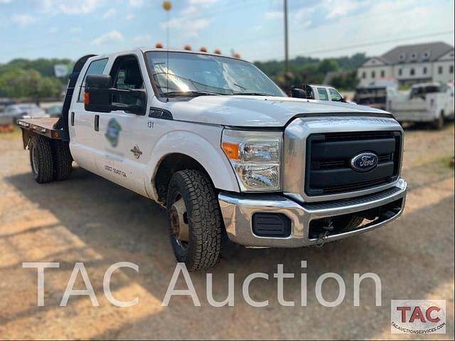 Image of Ford F-350 equipment image 2