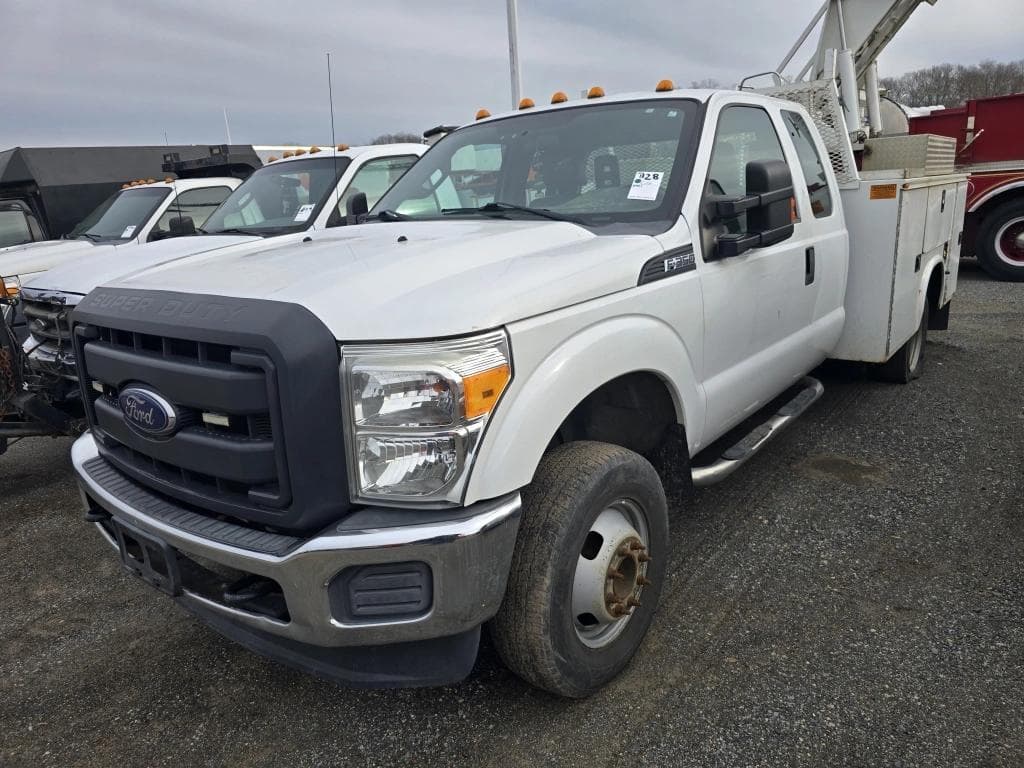Image of Ford F-350 Primary image