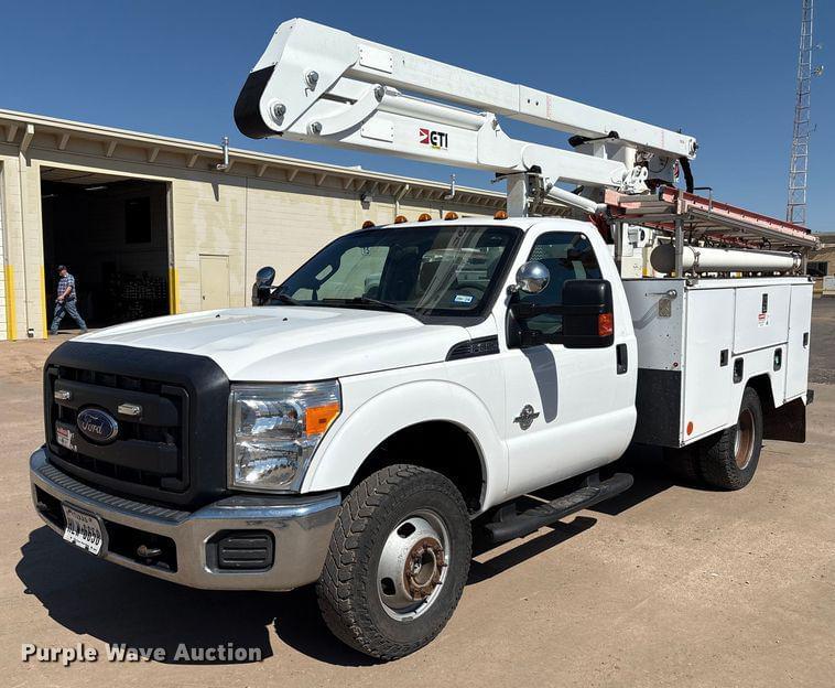 Image of Ford F-350 Primary image
