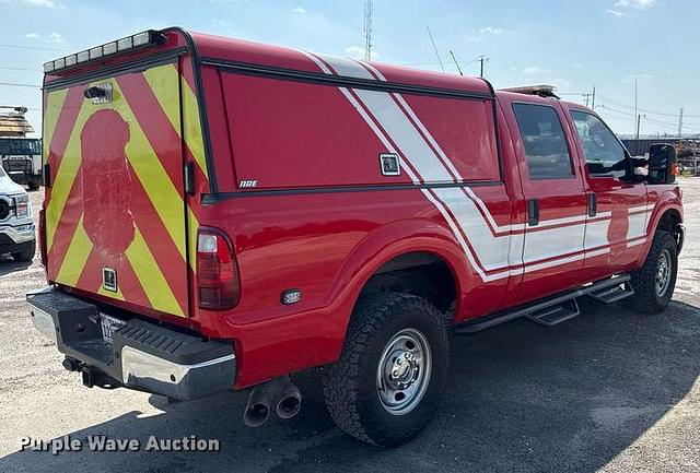 Image of Ford F-350 equipment image 4