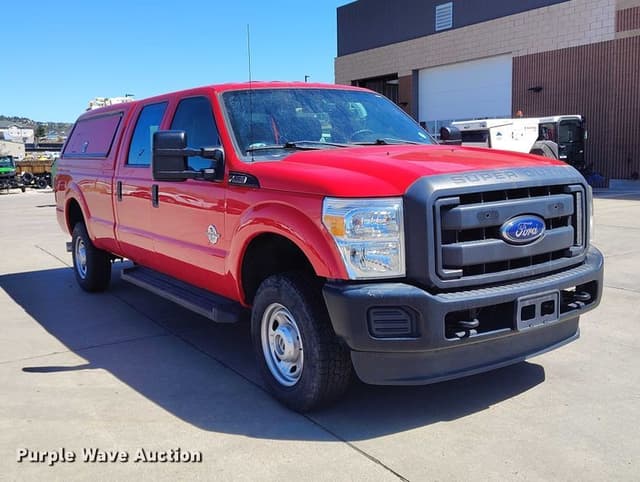 Image of Ford F-350 equipment image 2