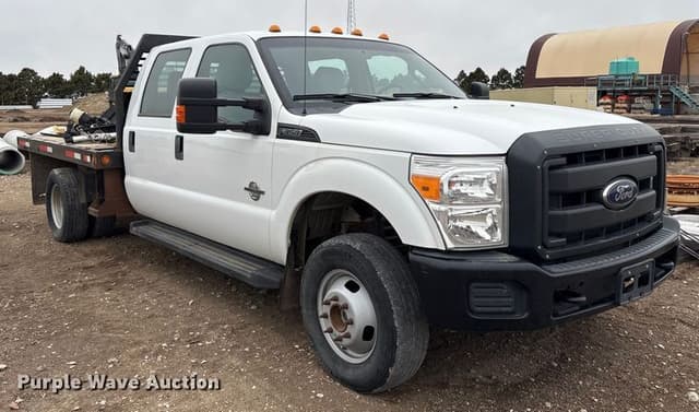 Image of Ford F-350 equipment image 2