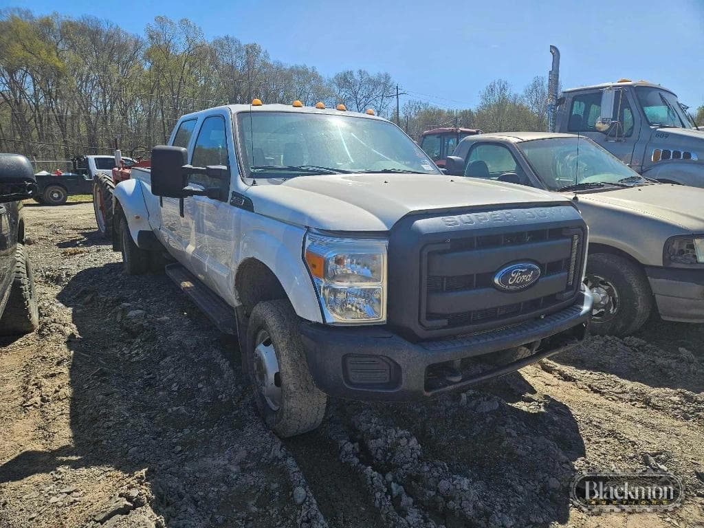 Image of Ford F-350 Primary image