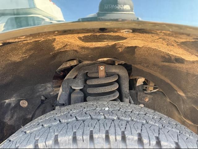 Image of Ford F-350 equipment image 4