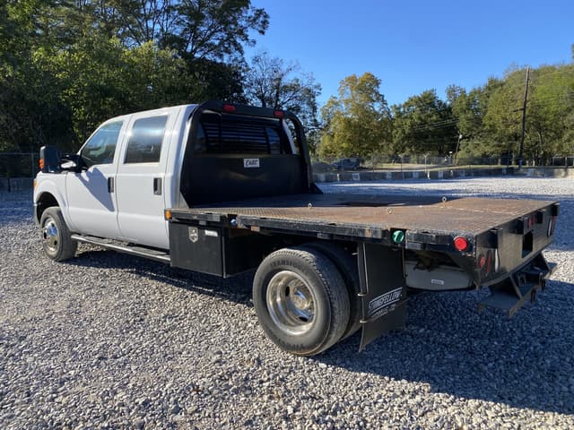 Image of Ford F-350 equipment image 1