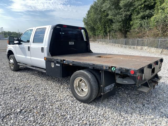 Image of Ford F-350 equipment image 1