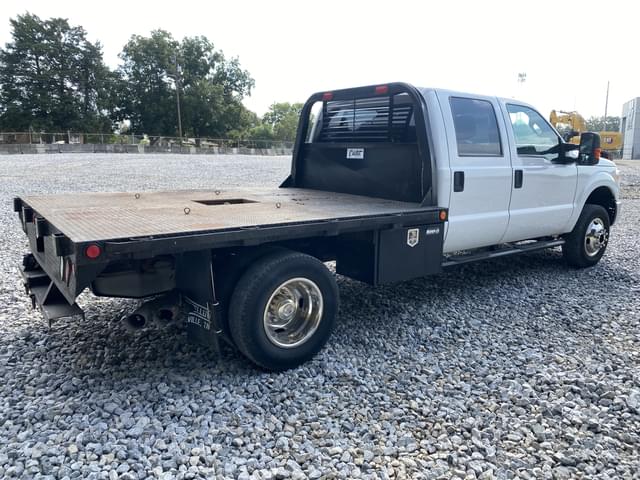 Image of Ford F-350 equipment image 2