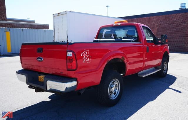 Image of Ford F-350 equipment image 4
