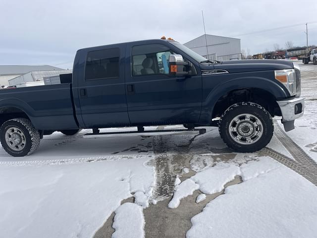 Image of Ford F-350 equipment image 3