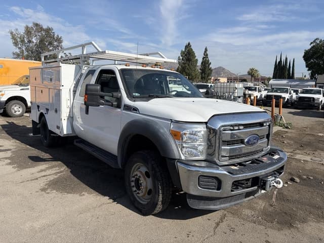 Image of Ford F-450 equipment image 1