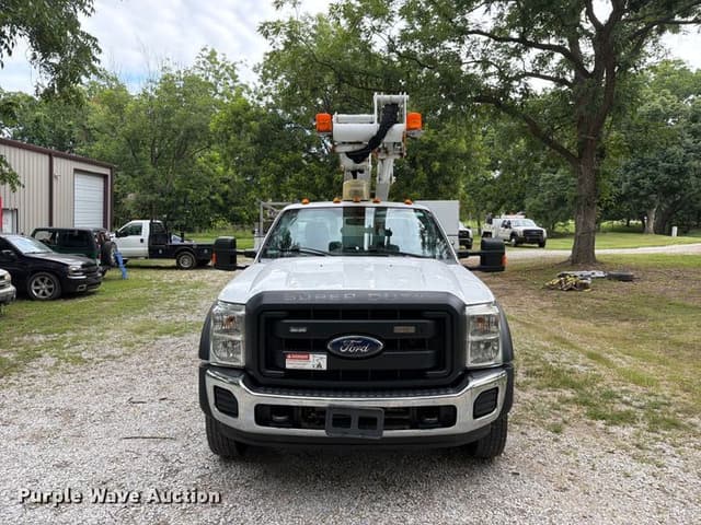 Image of Ford F-450 equipment image 1