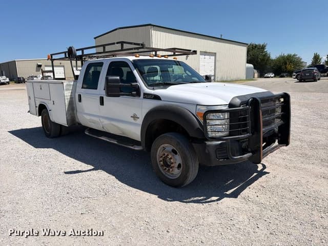 Image of Ford F-450 equipment image 2