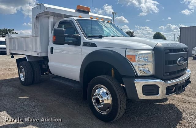 Image of Ford F-450 equipment image 2