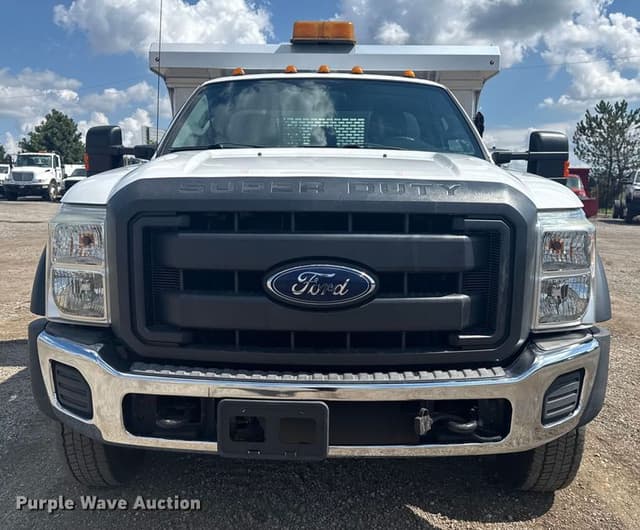 Image of Ford F-450 equipment image 1