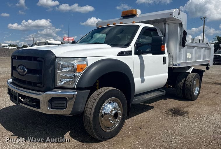 2016 Ford F-450 Equipment Image0