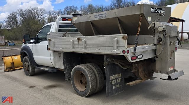 Image of Ford F-450 equipment image 1
