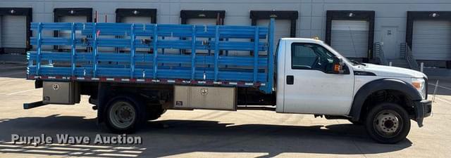 Image of Ford F-450 equipment image 3