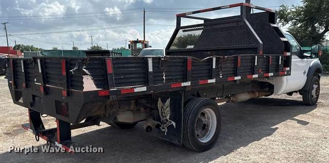 Image of Ford F-450 equipment image 4