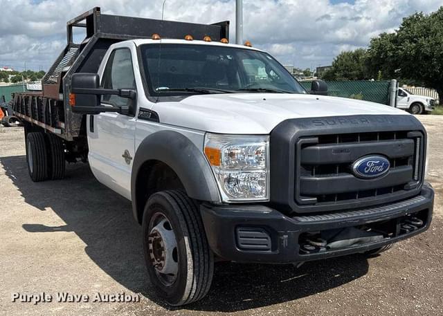Image of Ford F-450 equipment image 2
