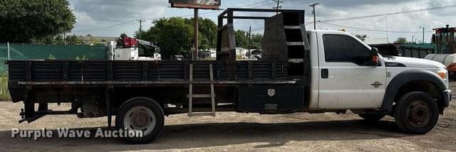 Image of Ford F-450 equipment image 3