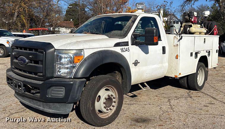 Image of Ford F-450 Primary image