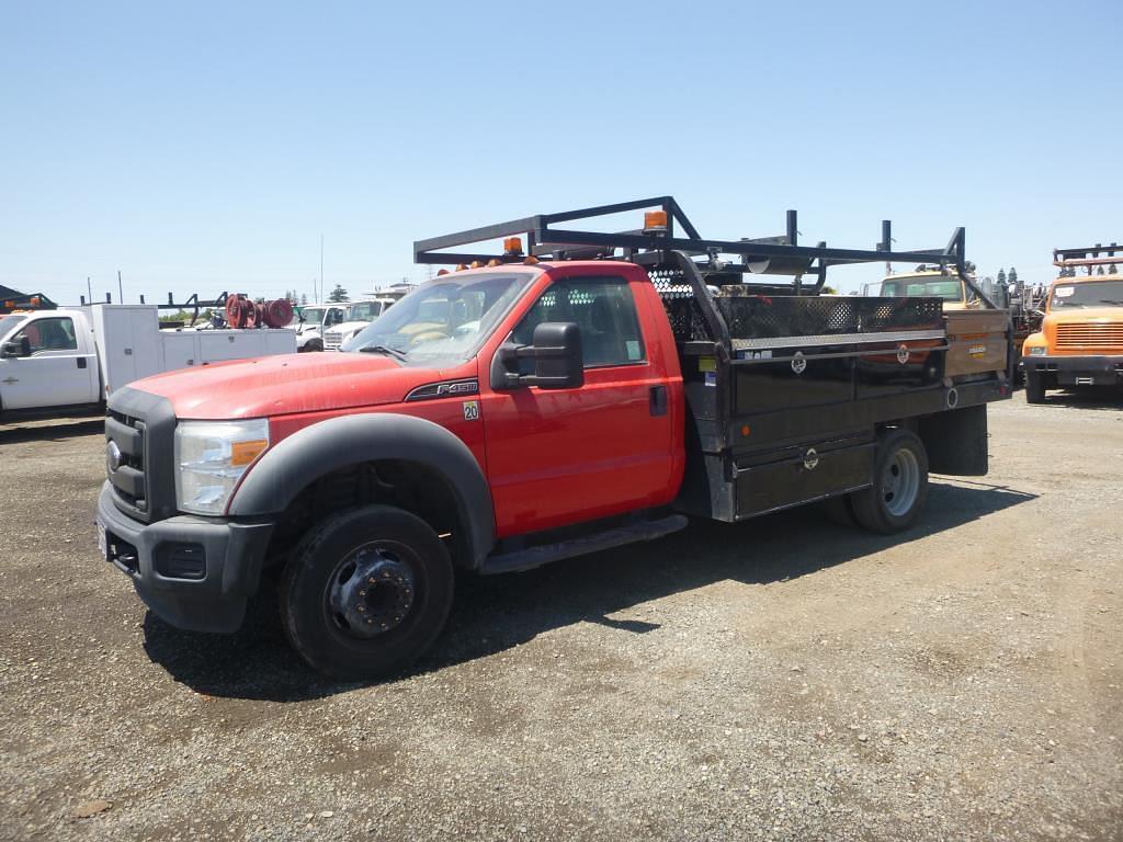 Image of Ford F-450 Primary image