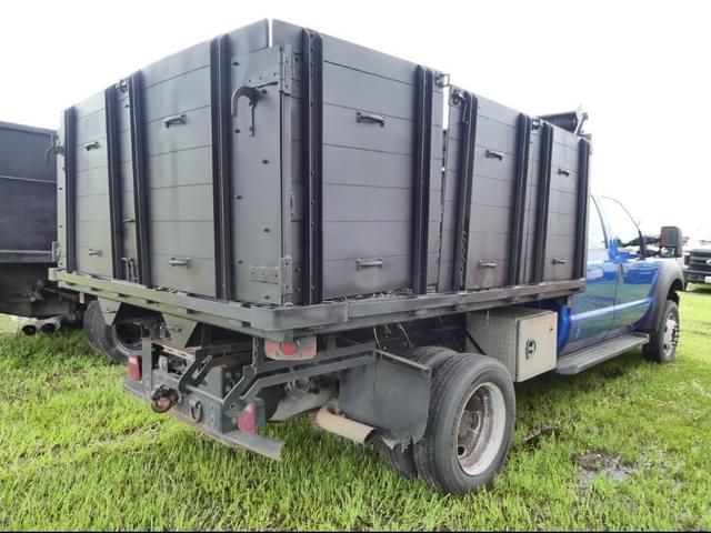 Image of Ford F-450 equipment image 2