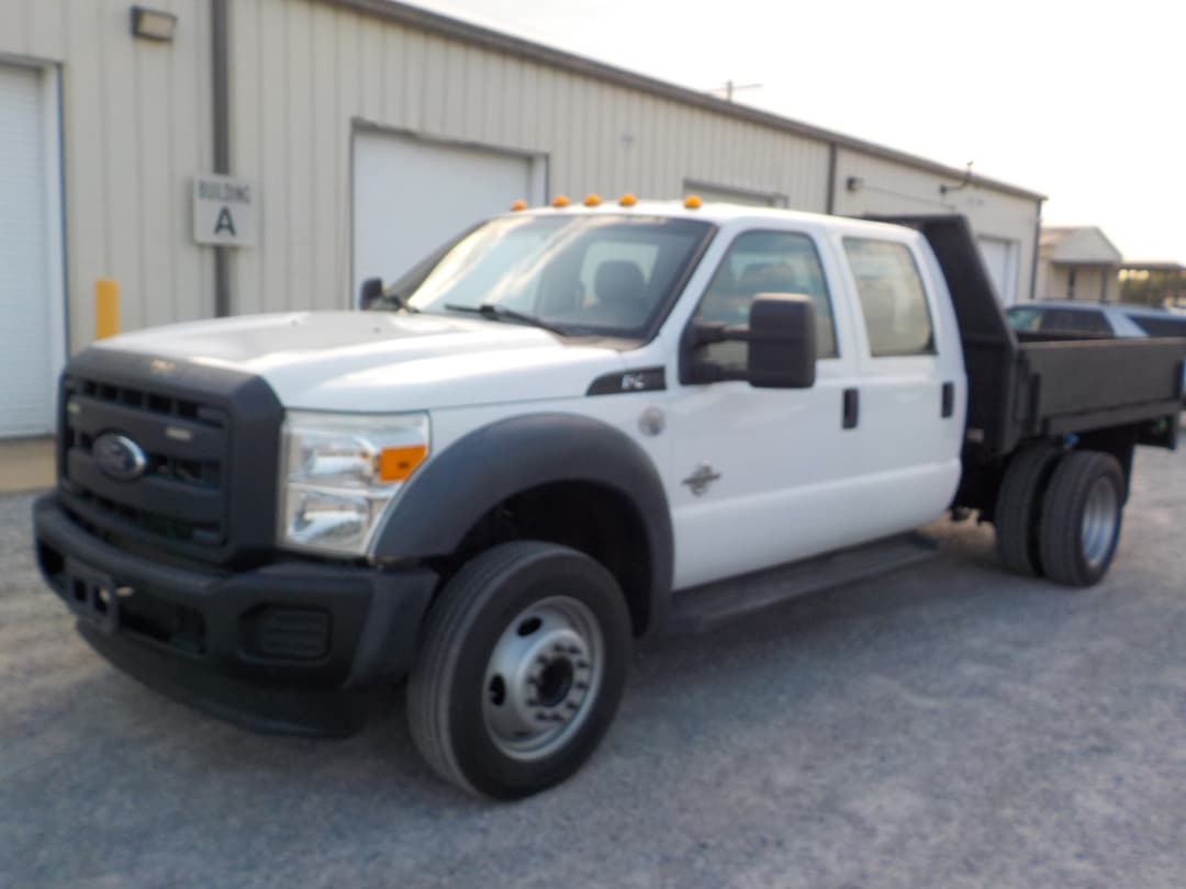 Image of Ford F-450 Primary image