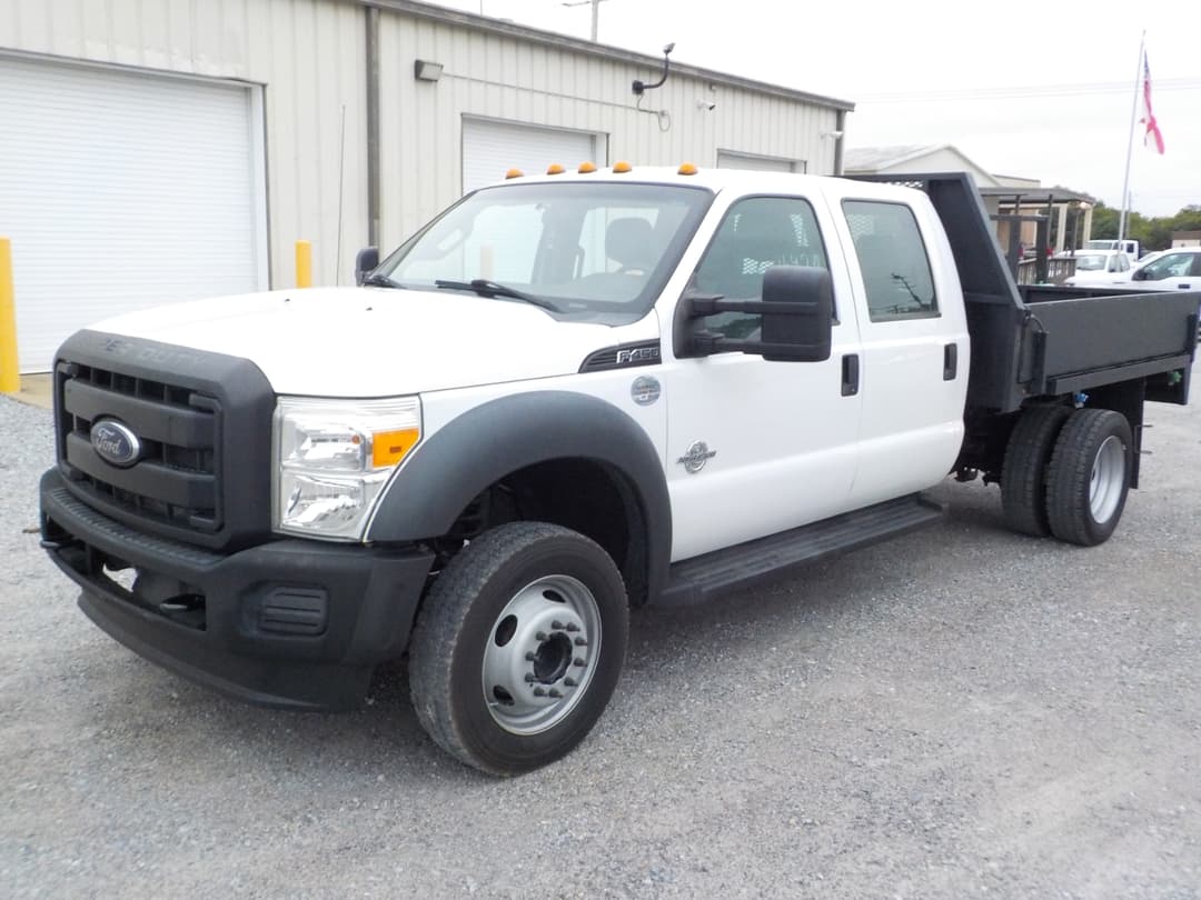 Image of Ford F-450 Primary image