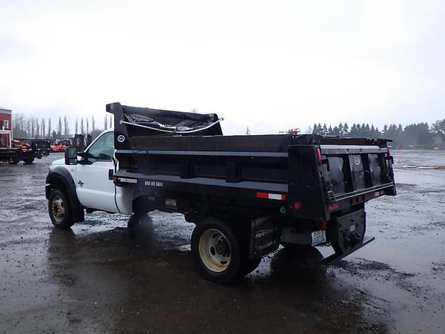 Image of Ford F-550 equipment image 4