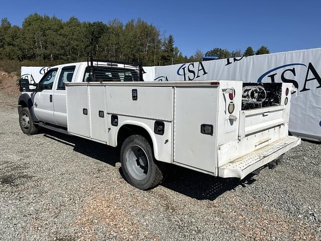 Image of Ford F-550 equipment image 2