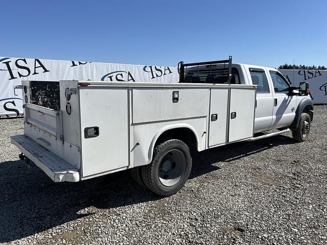 Image of Ford F-550 equipment image 4