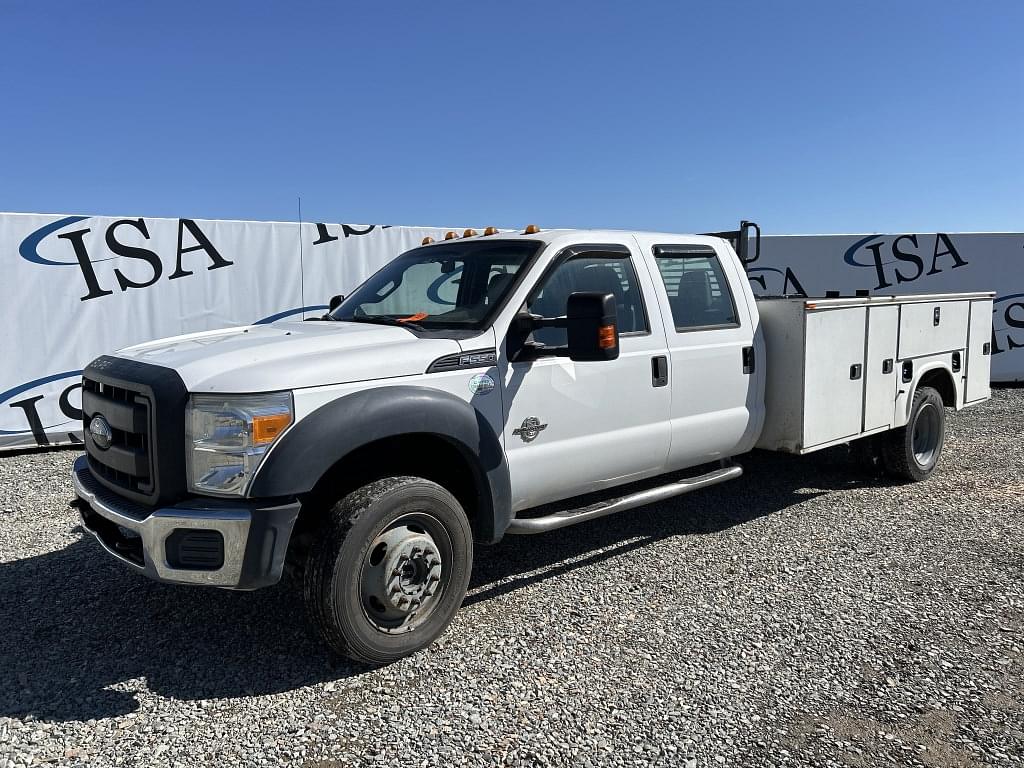 Image of Ford F-550 Primary image