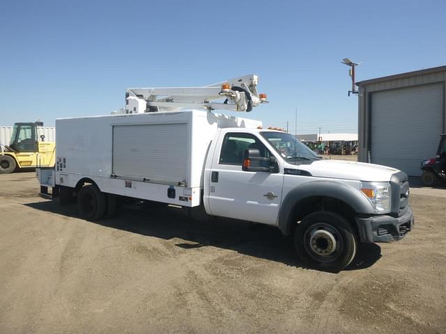 Image of Ford F-550 equipment image 1