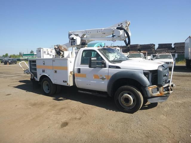 Image of Ford F-550 equipment image 1