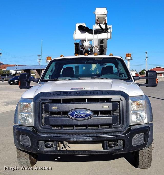 Image of Ford F-550 equipment image 1